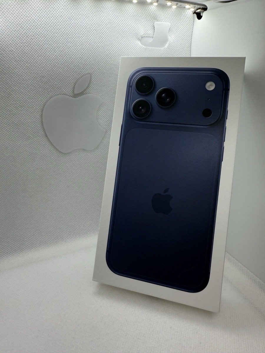 17 PRO MAX 256 blue sim+esim
